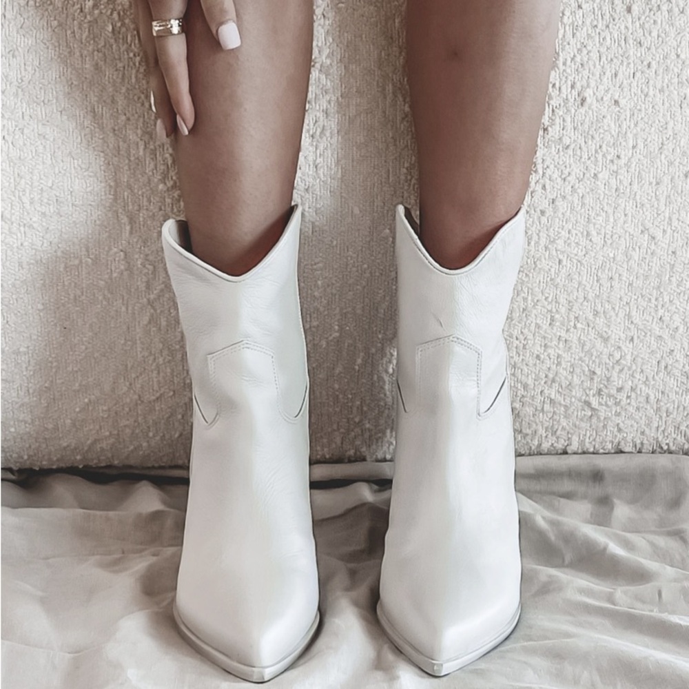 Steve Madden Wolfer in White Leather